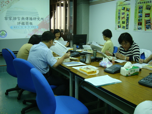 范老師說明評鑑相關事務(另開新視窗/jpg檔)圖片