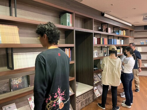 徐編審導覽2(另開新視窗/jpg檔)圖片