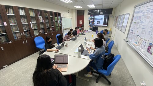楊業師授課情形(另開新視窗/jpg檔)圖片