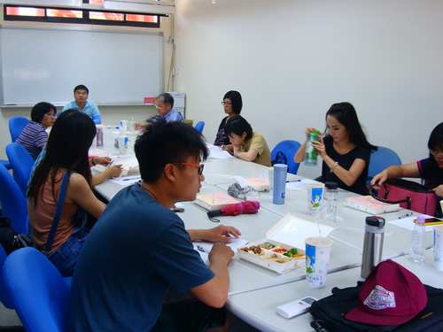 師生座談用餐情況(另開新視窗/jpg檔)圖片