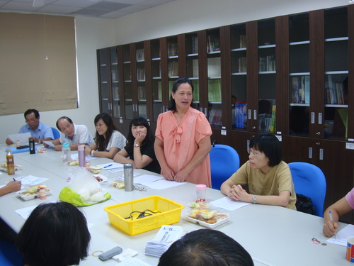 學生發表意見(另開新視窗/jpg檔)圖片