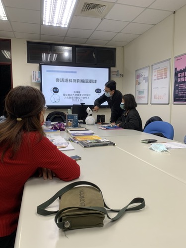 張陳老師細心講授(另開新視窗/jpg檔)圖片