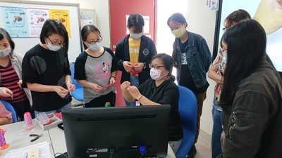 仔細聽講師的步驟講解(另開新視窗/jpg檔)圖片