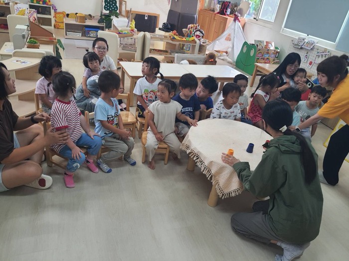 06助教表演花生仁去哪裡了(另開新視窗/jpg檔)圖片