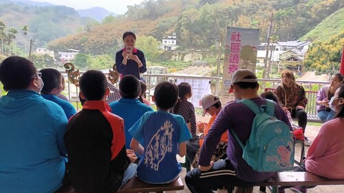 先生紹介伯公桌遊(另開新視窗/jpg檔)圖片