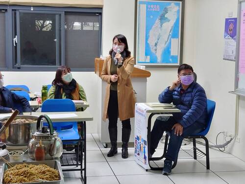 畢業校友徐熏娸客語教學經驗分享(另開新視窗/jpg檔)圖片
