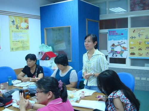 學生發表意見(另開新視窗/jpg檔)圖片