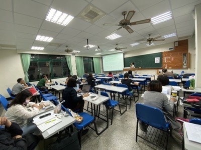 與會學生認真聽課(另開新視窗/jpg檔)圖片