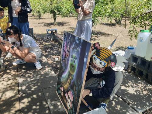 小朋友攻擊目標：大壞蟲(另開新視窗/jpg檔)圖片