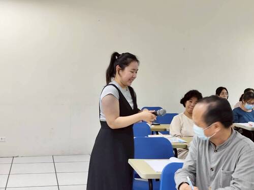 新生自我介紹4(另開新視窗/jpg檔)圖片
